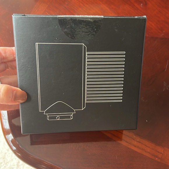 Dyson Airwrap wide tooth comb attachment in the color iron/nickel , never used. - Picture 3 of 8